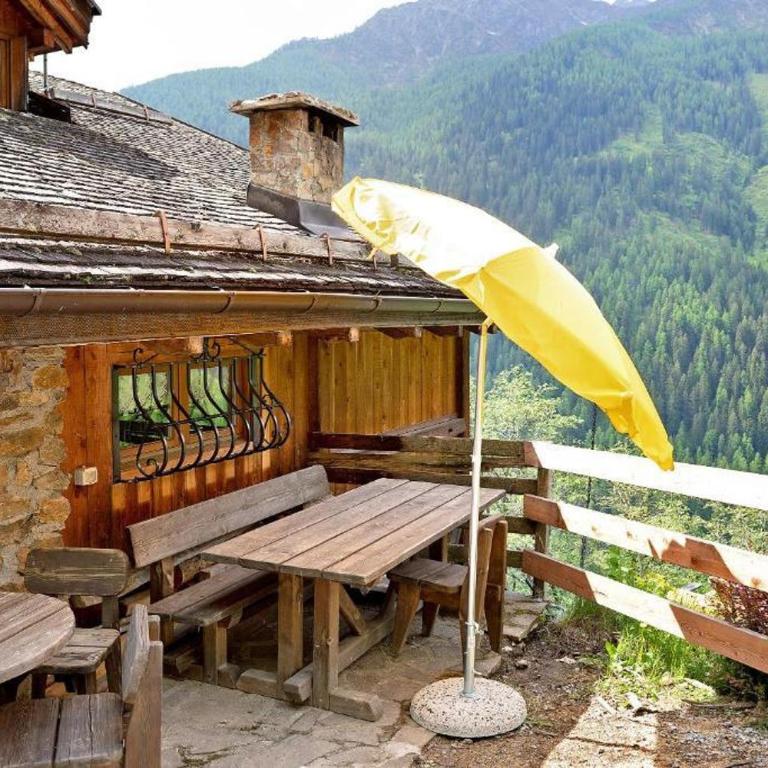 Chalet Berghof L'Aret in Val di Rabbi - Appartamento con 1 Camera da Letto, Balcone e Vista Montagna - 31