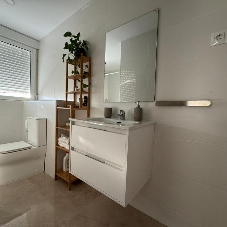 Tokyo Rooms Monsul Habitación PREMIUM con baño privado - Habitación Doble Deluxe - 3