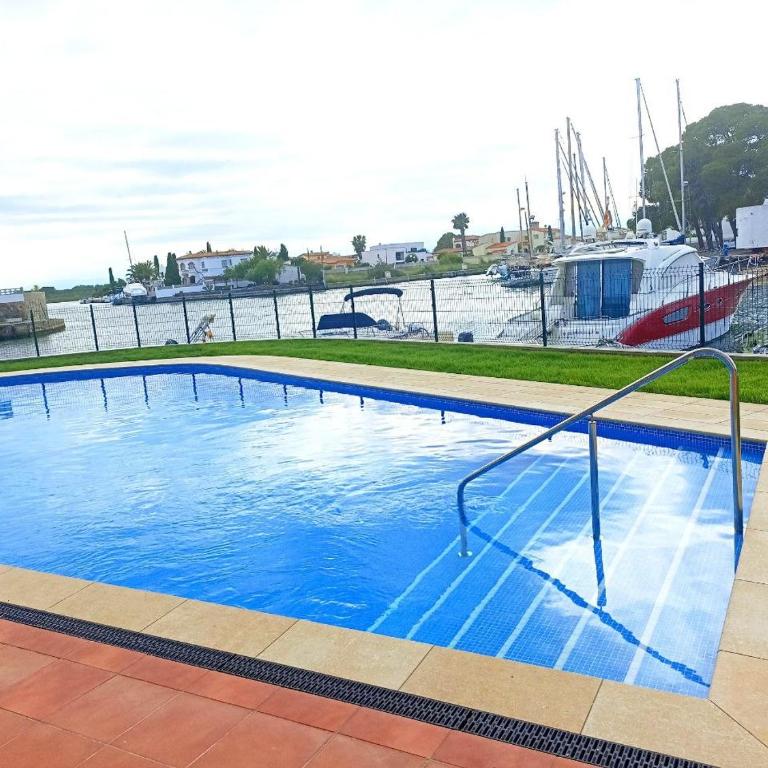Apartamento en Roses vistas al canal - Two-Bedroom Apartment - 12