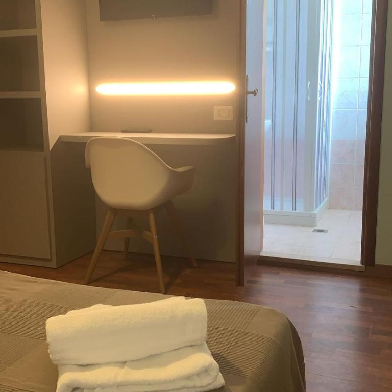 Hotel Rosati - Camera Familiare (2 Adulti + 2 Bambini) - 4