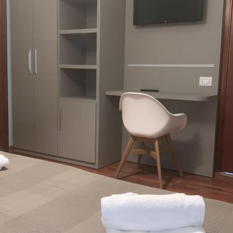 Hotel Rosati - Camera Familiare (2 Adulti + 2 Bambini) - 6