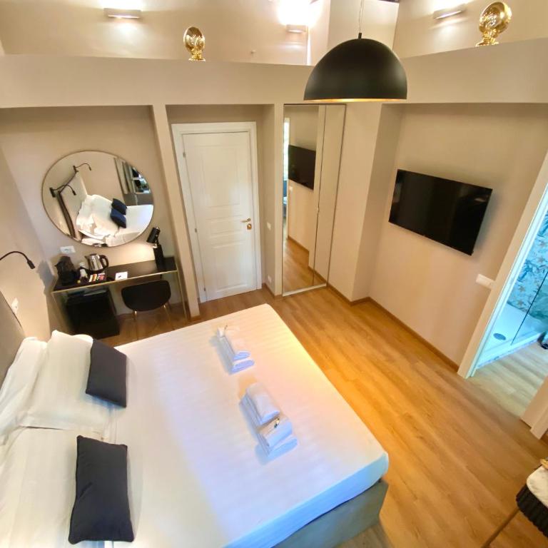 Queen of Rome Luxury Rooms - Deluxe Zimmer - 2