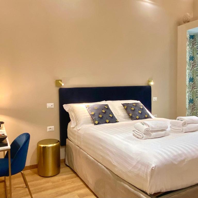 Queen of Rome Luxury Rooms - Deluxe Zimmer - 2