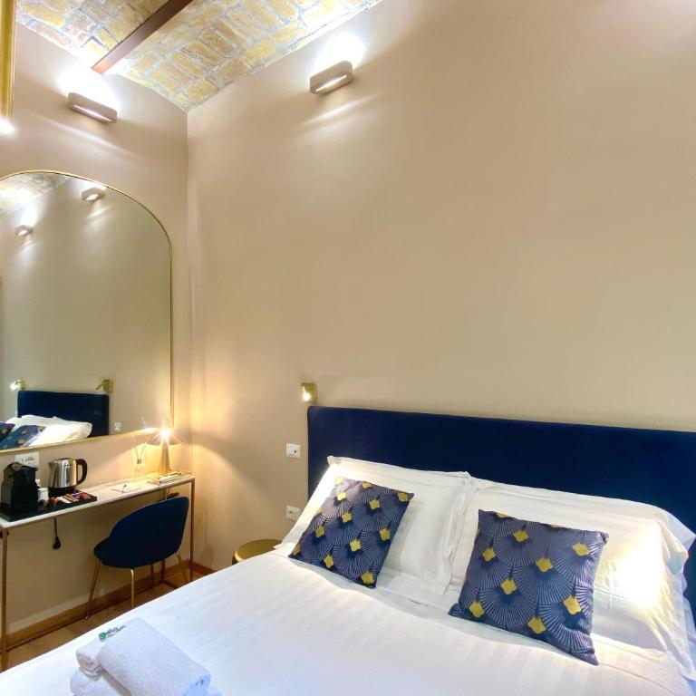 Queen of Rome Luxury Rooms - Deluxe Zimmer - 3