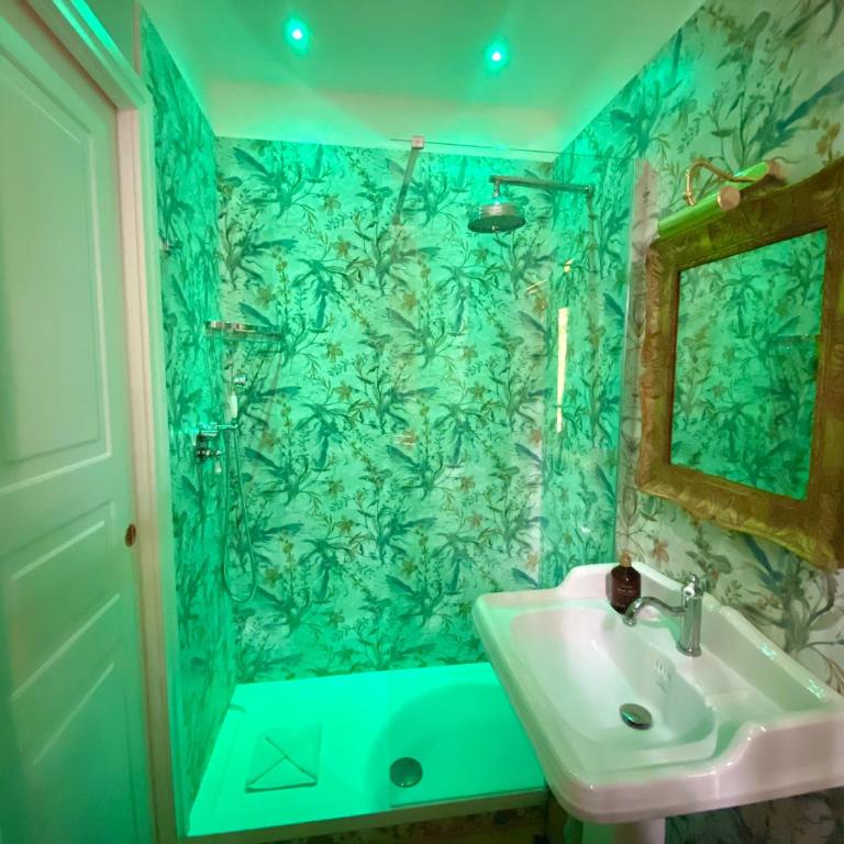 Queen of Rome Luxury Rooms - Deluxe Zimmer - 29