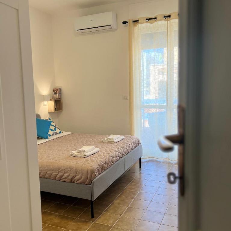 Blue Terrace Guest House - Ampia Camera Matrimoniale - 10