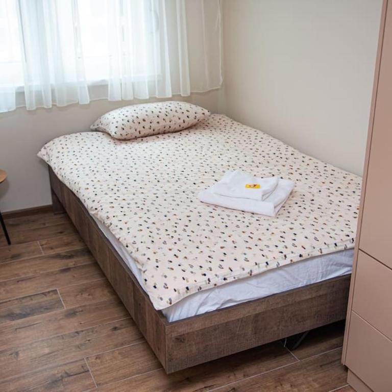 Exclusive 2 Apartment - Two-Bedroom Apartment - 12