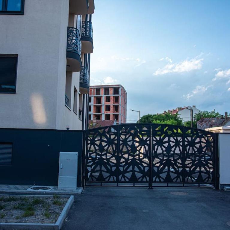 Exclusive 2 Apartment - Two-Bedroom Apartment - 25