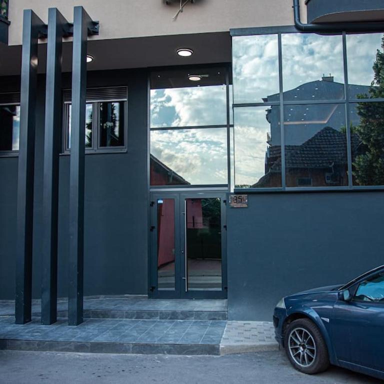 Exclusive 3 Apartment - One-Bedroom Apartment - 16