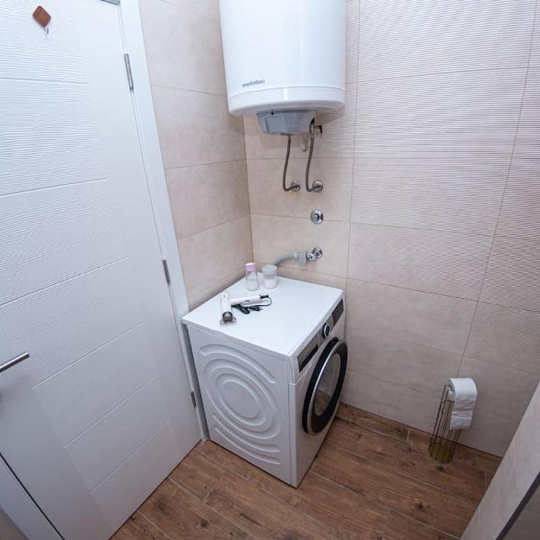 Exclusive 3 Apartment - One-Bedroom Apartment - 32