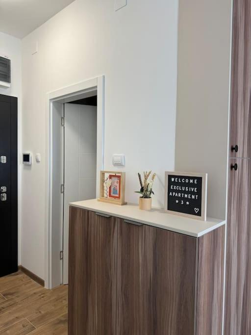 Exclusive 3 Apartment - One-Bedroom Apartment - 34