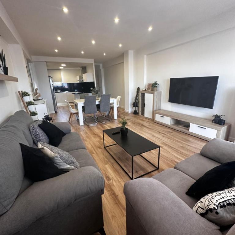 Apartamento con piscina en el centro de Sanxenxo - Apartamento de 3 dormitorios - 6