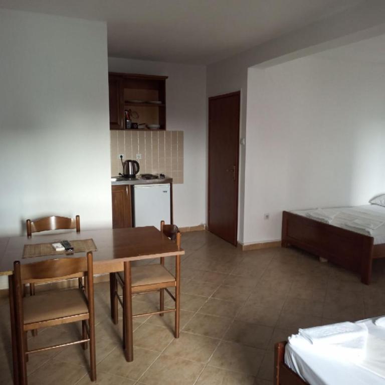 Cheap Montenegro Apartments - Family Room with Sea View - 9