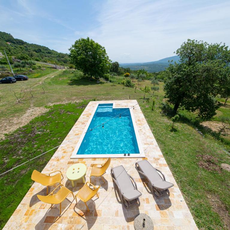 Country home Dolac POOL&SAUNA - Three-Bedroom Villa - 23