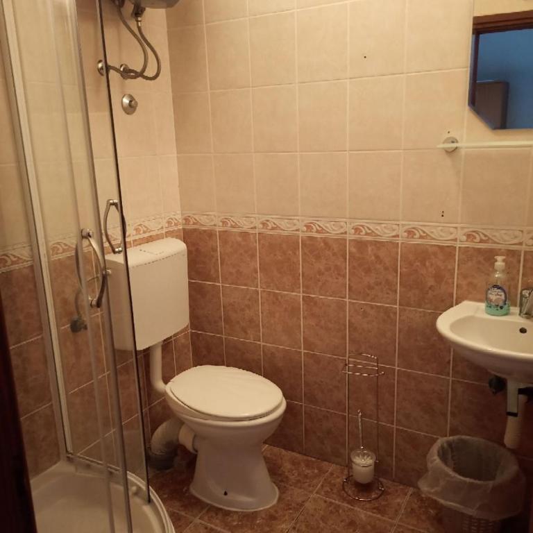 Cheap Montenegro Apartments - Quadruple Room with Balcony - 5