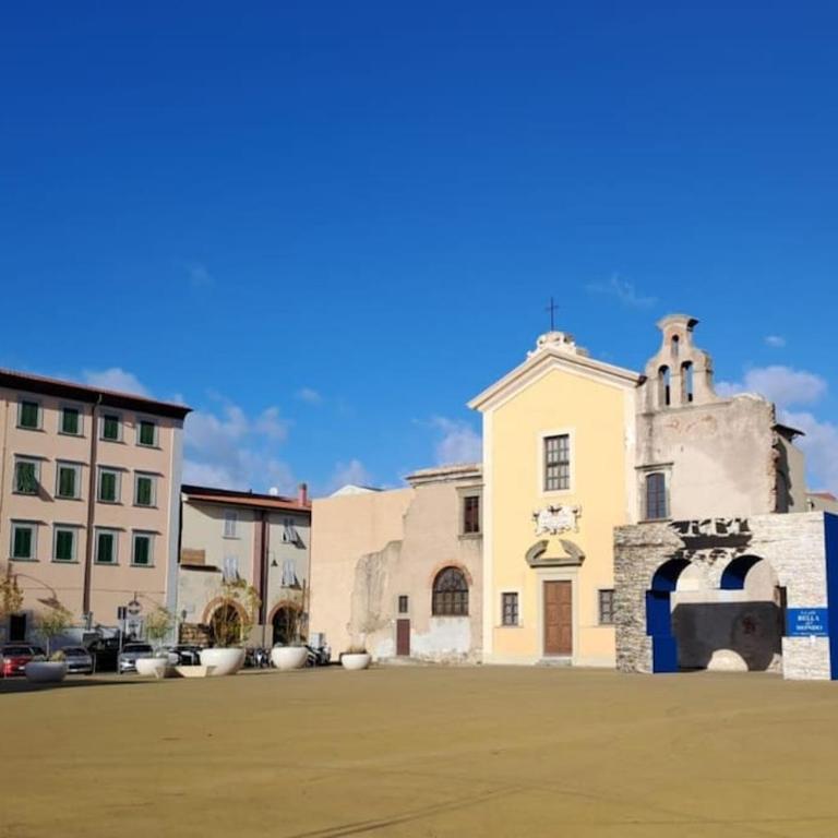 CASA in PIAZZA nel centro storico a due passi dagli imbarchi - Appartamento con 2 Camere da Letto e Balcone - 17