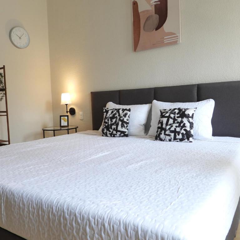 Singular Reforma - King Room with Private External Bathroom - 4