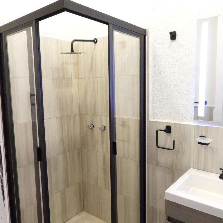 Singular Reforma - Double Room with Private External Bathroom - 1