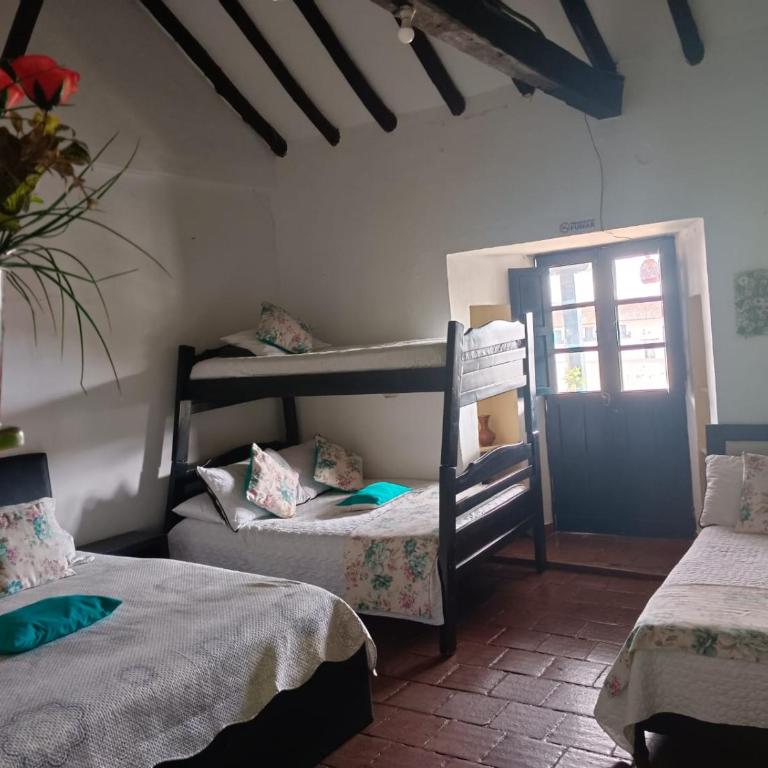 Balcón de Anita plaza principal - Habitación Familiar con balcón - 1