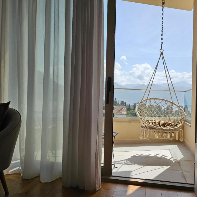 Bella Vista Residence D7 - One-Bedroom Apartment - 9