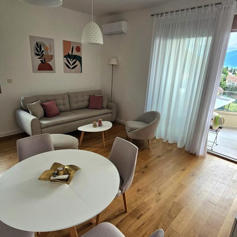 Bella Vista Residence D7 - One-Bedroom Apartment - 7