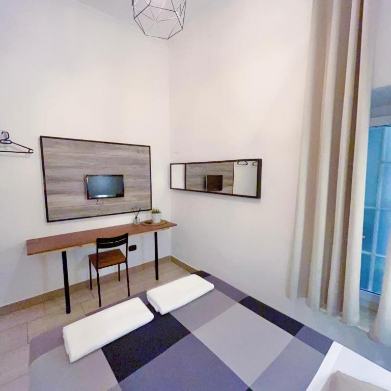 Overseas Guesthouse - Camera Matrimoniale Piccola - 1