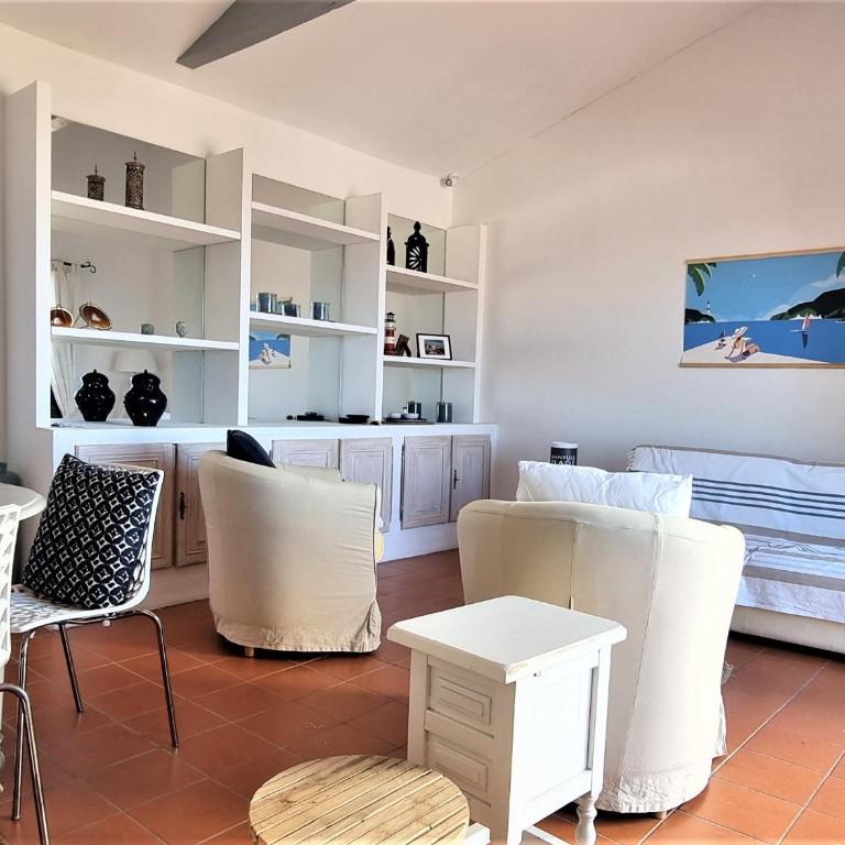 Villa F4 Méditerranéenne avec Accès Direct Crique et Parking - FR-1-309-293 - Villa de 3 dormitorios - 5
