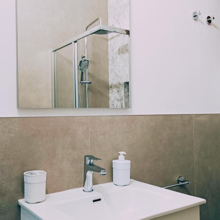 Giada Rooms Porto Cesareo - Camera King Deluxe - 16