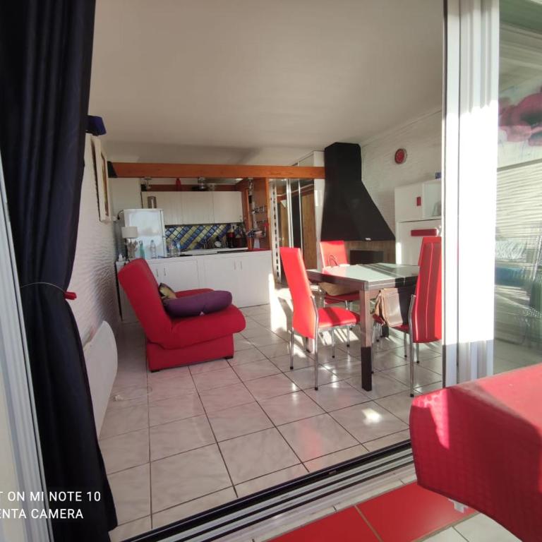 T2 Les pieds dans l'eau vue Front de mer - Apartment mit 1 Schlafzimmer - 11