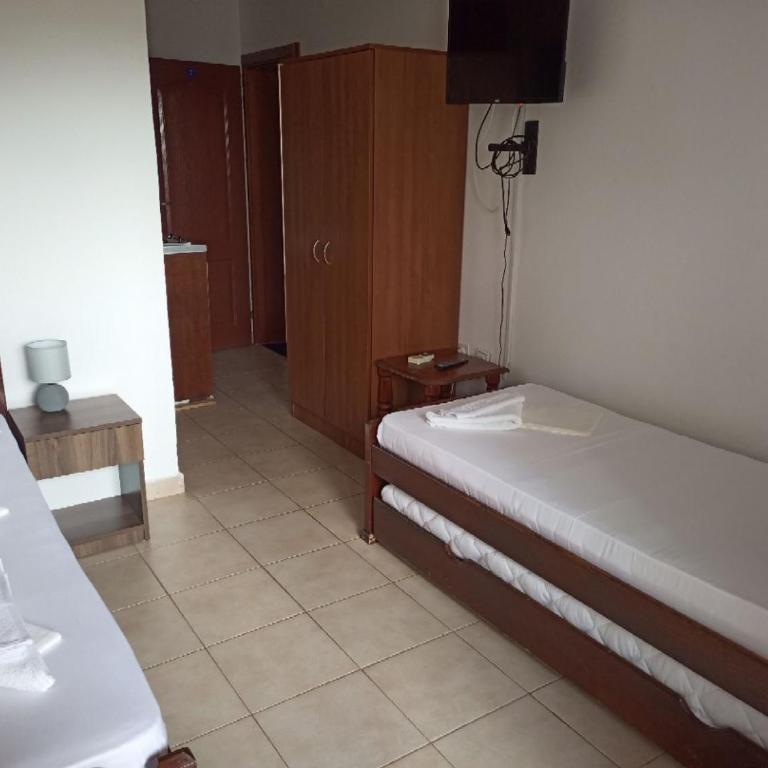 Cheap Montenegro Apartments - Triple Room with Sea View - 1