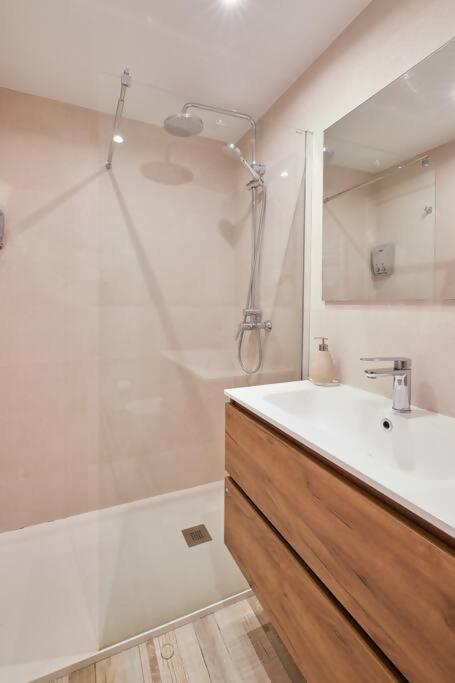 Alojamiento centro histórico Catedral - Three-Bedroom Apartment - 8