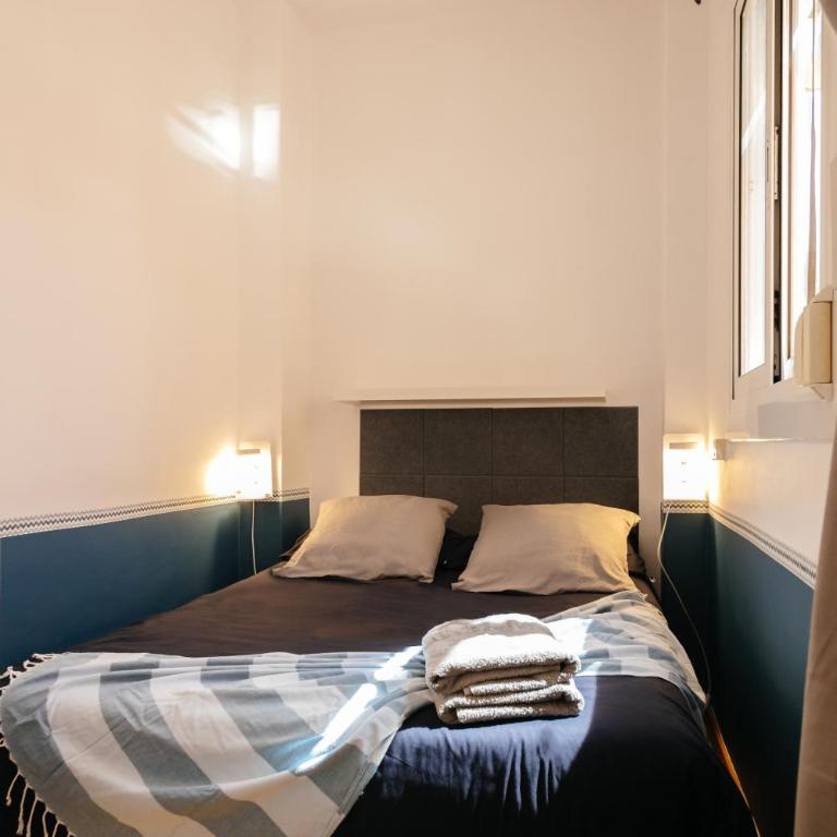 Cute Apartment - Two-Bedroom Apartment - 8