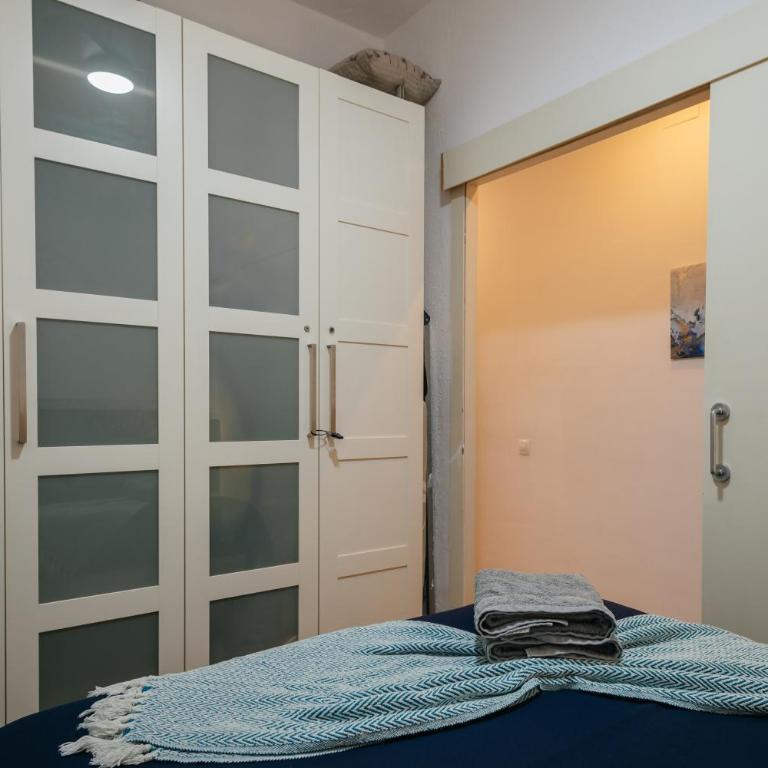 Cute Apartment - Two-Bedroom Apartment - 13
