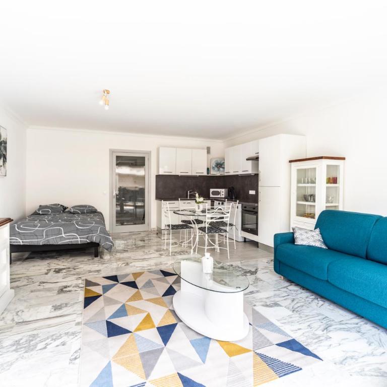 Grand studio centre-ville cannes aperçu mer - Appartement 1 Chambre - 4