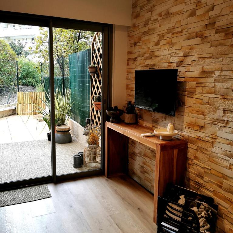 Magnifique studio idéalement situé et tout équipé - Appartement 1 Chambre - 12