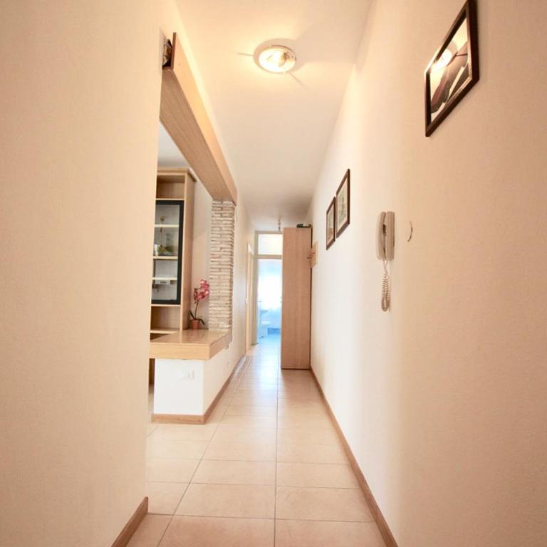Condominio Flaminia - Appartamento con 2 Camere da Letto - 18