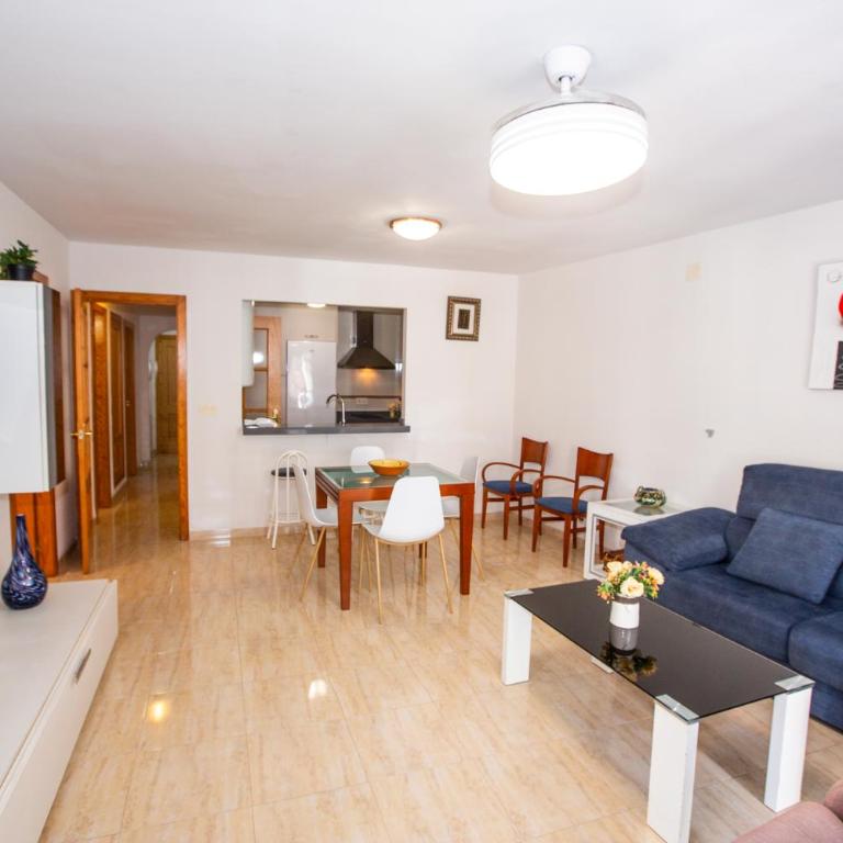 Fuerte Apartment Great Location - Three-Bedroom Apartment - 17