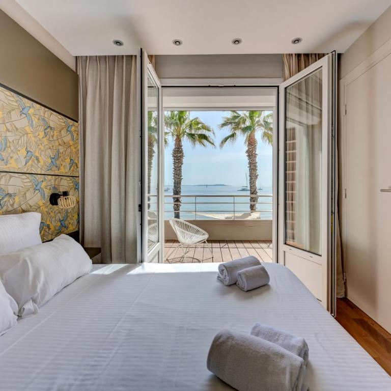Hôtel Bor - Chambre Double avec Lit de 140 cm - Vue sur Mer - 3