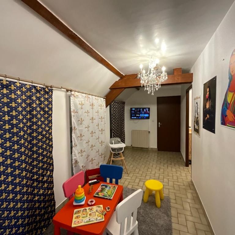 Maison familiale Blois piscine et SPA - Casa - 28
