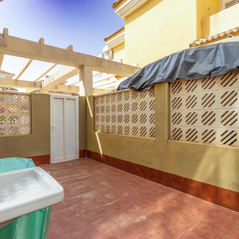 Nice Home In Santa Pola With Swimming Pool - Casa Vacacional de 3 dormitorios - 12