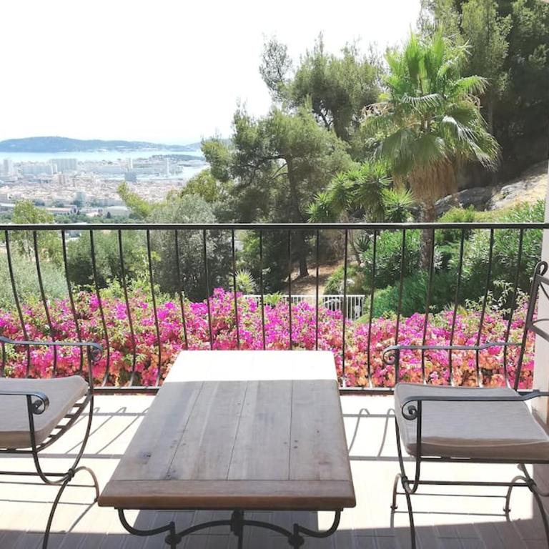 Bas de villa, vue mer, terrasse, clim, piscine - One-Bedroom Apartment - 19