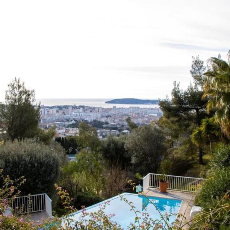 Bas de villa, vue mer, terrasse, clim, piscine - One-Bedroom Apartment - 16