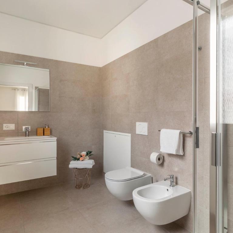 Magic Deluxe Suites - Free Parking - Appartamento con 2 Camere da Letto - 4