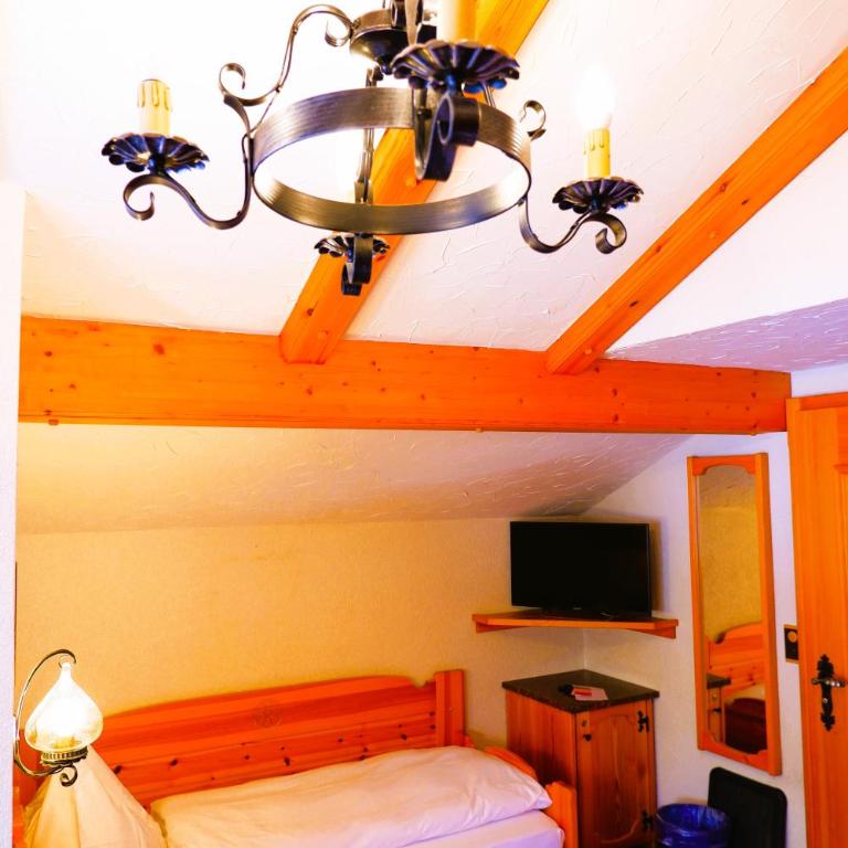 Hotel Christiania Saas-Fee - Einzelzimmer Nord - 5