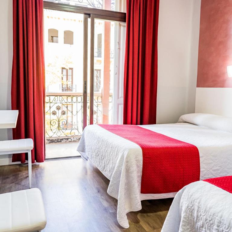 Hostal Sonia Granada - Quadruple Room - 2