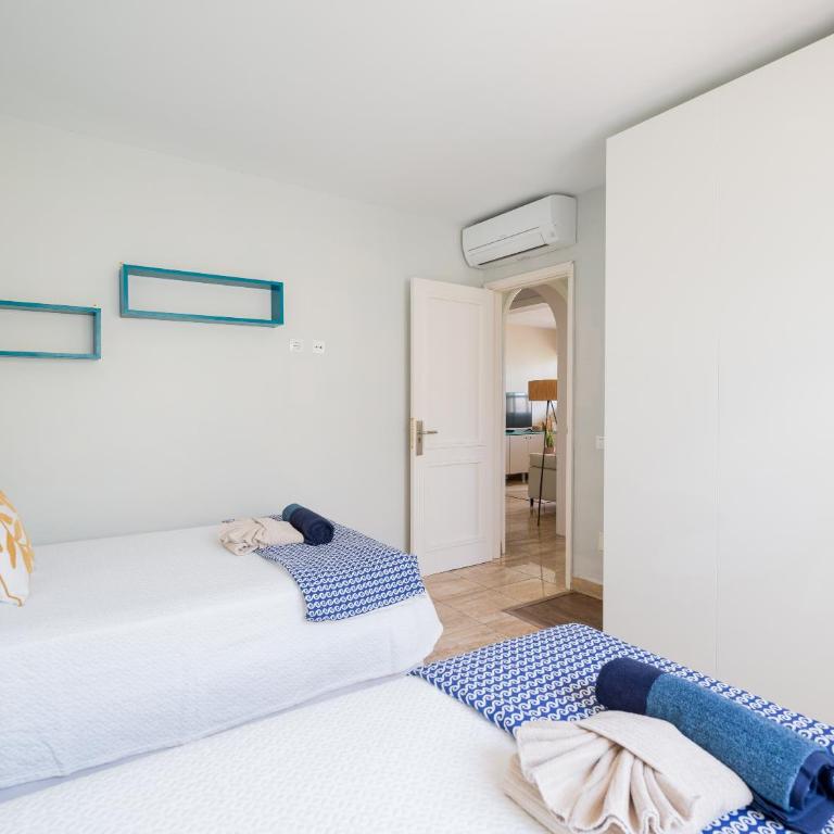 Banana House in Top Location by CanaryScape - Three-Bedroom House - 26