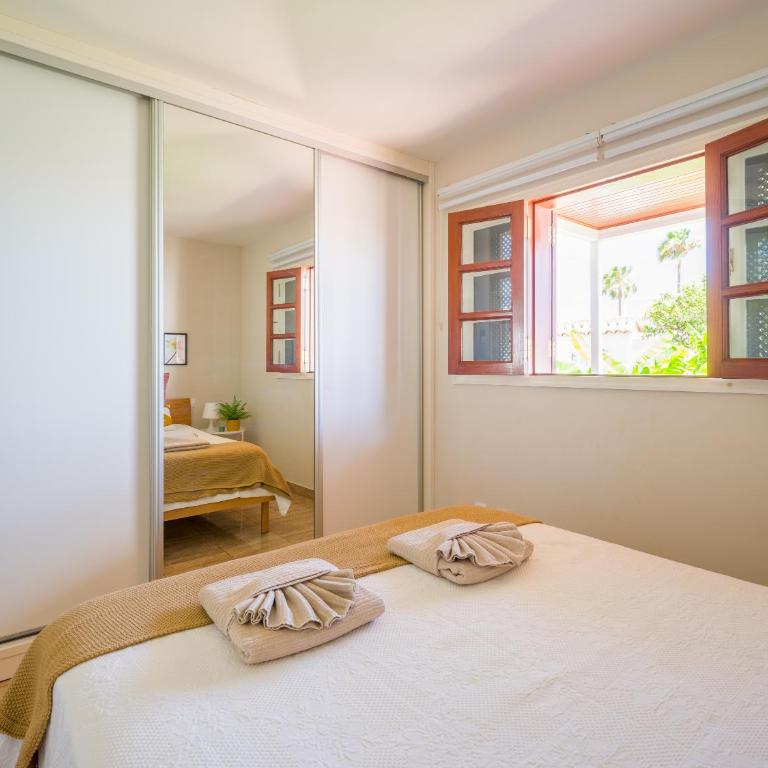 Banana House in Top Location by CanaryScape - Three-Bedroom House - 18