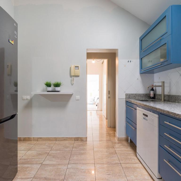 Banana House in Top Location by CanaryScape - Three-Bedroom House - 30