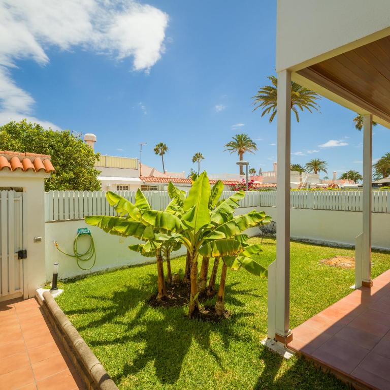 Banana House in Top Location by CanaryScape - Three-Bedroom House - 34