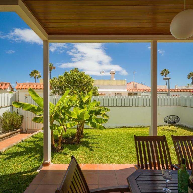 Banana House in Top Location by CanaryScape - Three-Bedroom House - 35